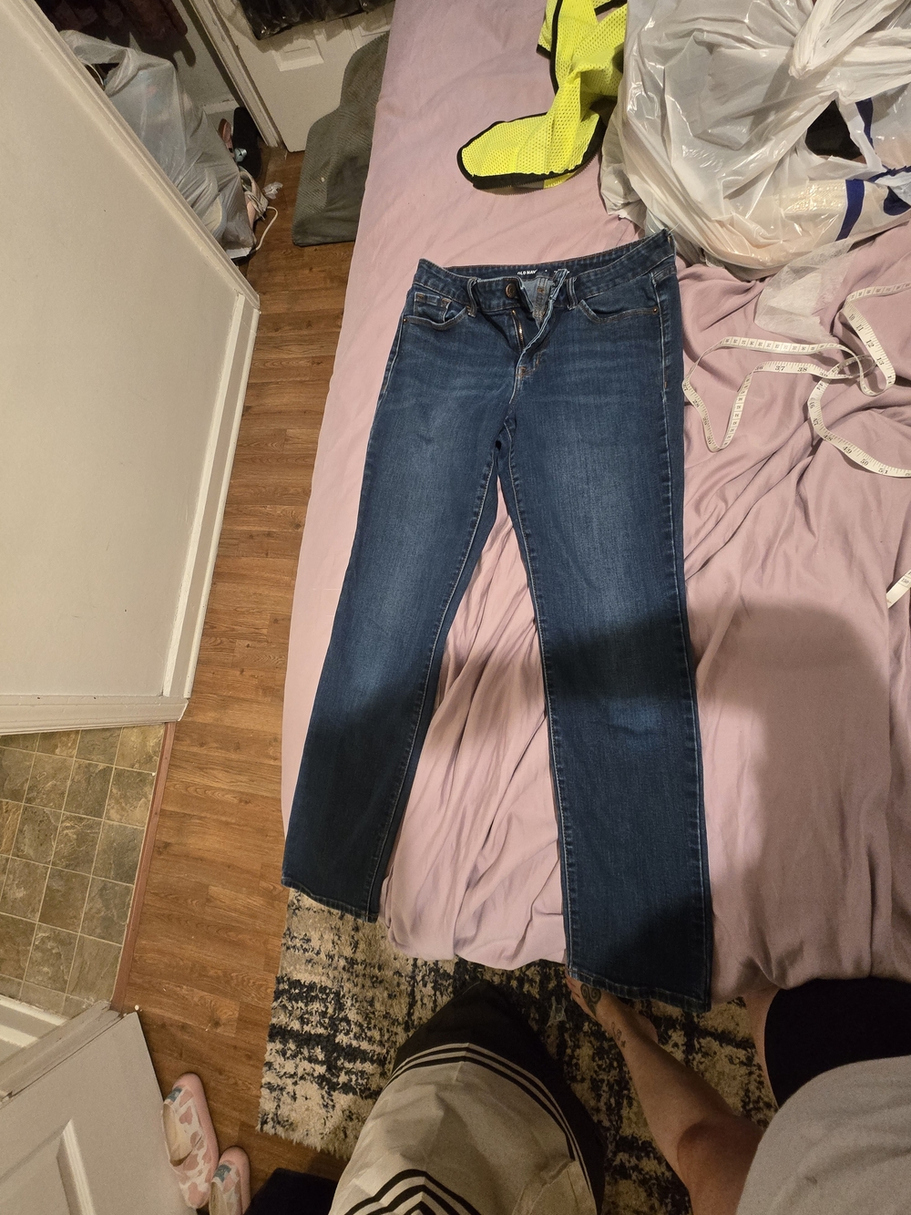 Old Navy Straight Leg Jeans in Dark Blue